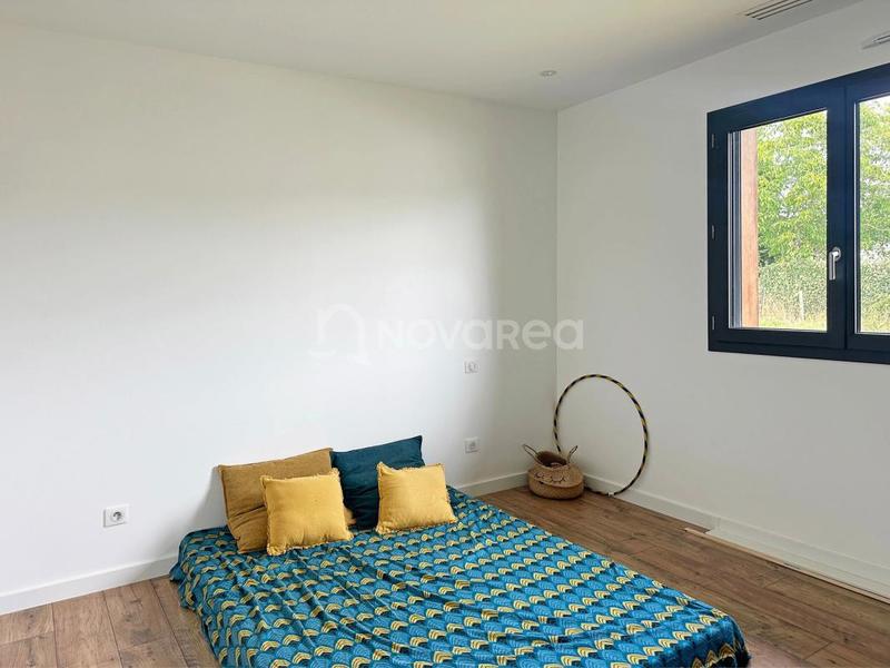 Maison - 140 m² - 5 pièces