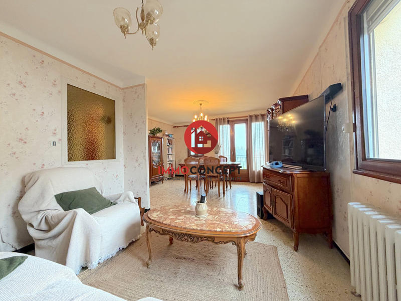 Maison - 111 m² - 5 pièces