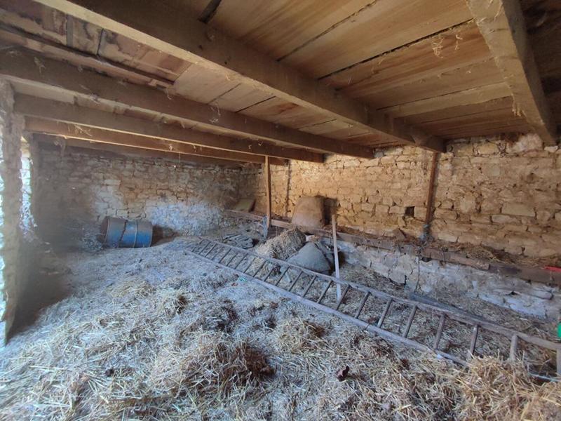 Grange - 46 m² - 2 pièces