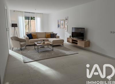 Appartement - 99 m² - 4 pièces