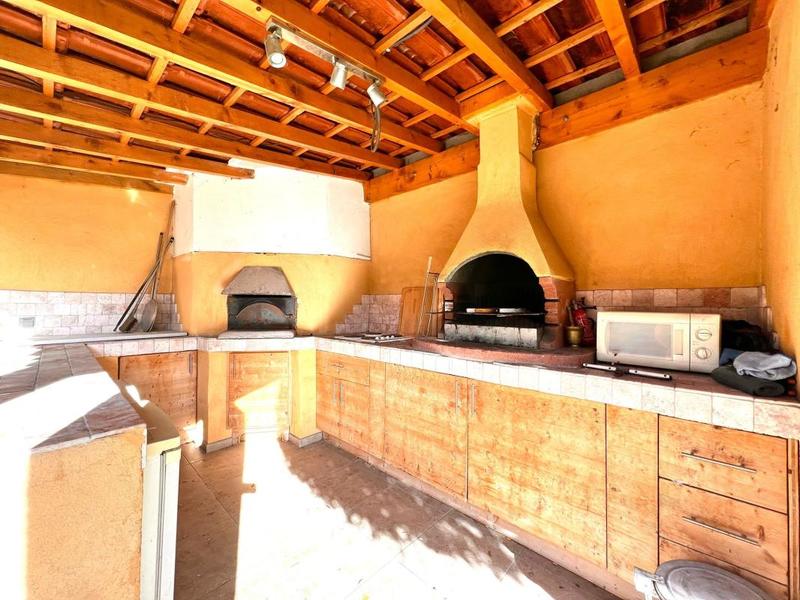 Maison - 217 m² - 9 pièces