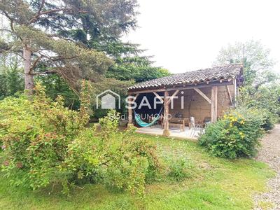 Maison - 261 m² - 8 pièces