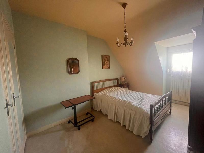 Maison traditionnelle - 116 m² - 9 pièces