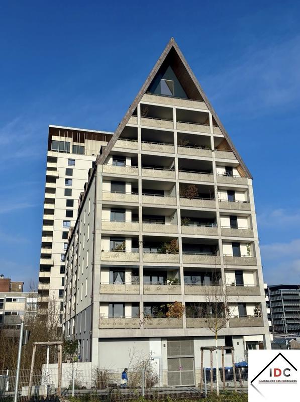 Appartement - 110 m² - 5 pièces