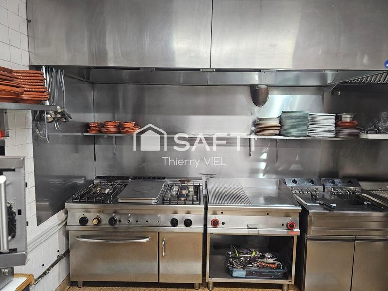 Local commercial - 80 m² - 40 pièces