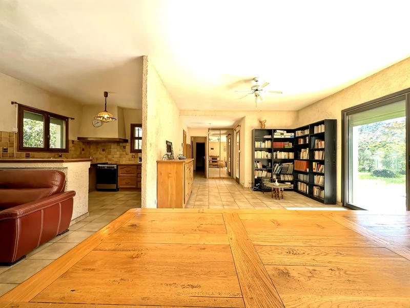 Maison - 200 m² - 4 pièces