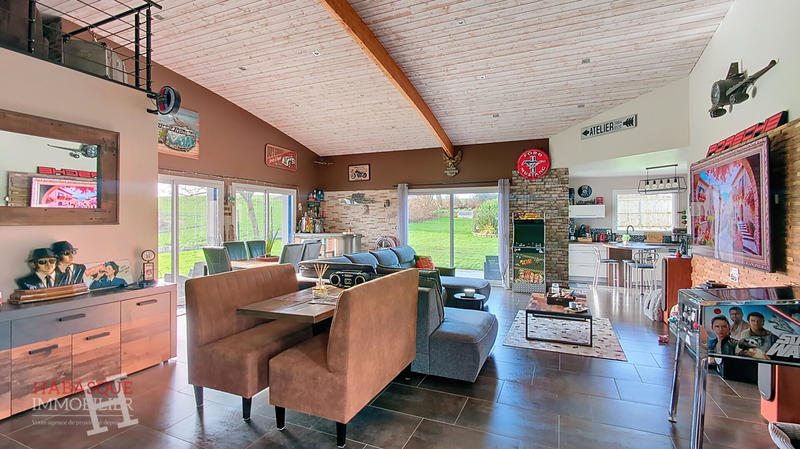 Maison - 136 m² - 5 pièces