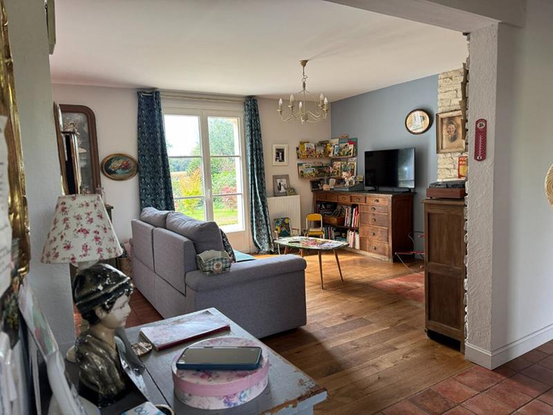 Propriété - 122 m² - 6 pièces