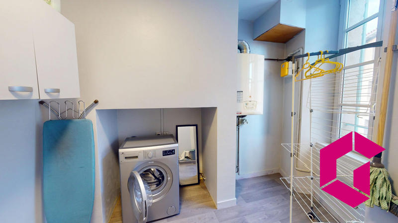 Appartement - 100 m² - 5 pièces