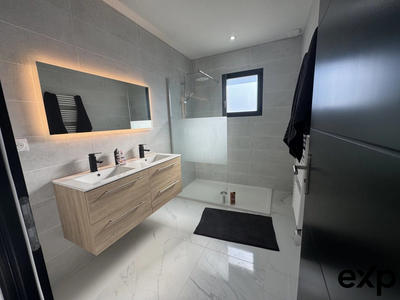 Maison - 98 m² - 4 pièces