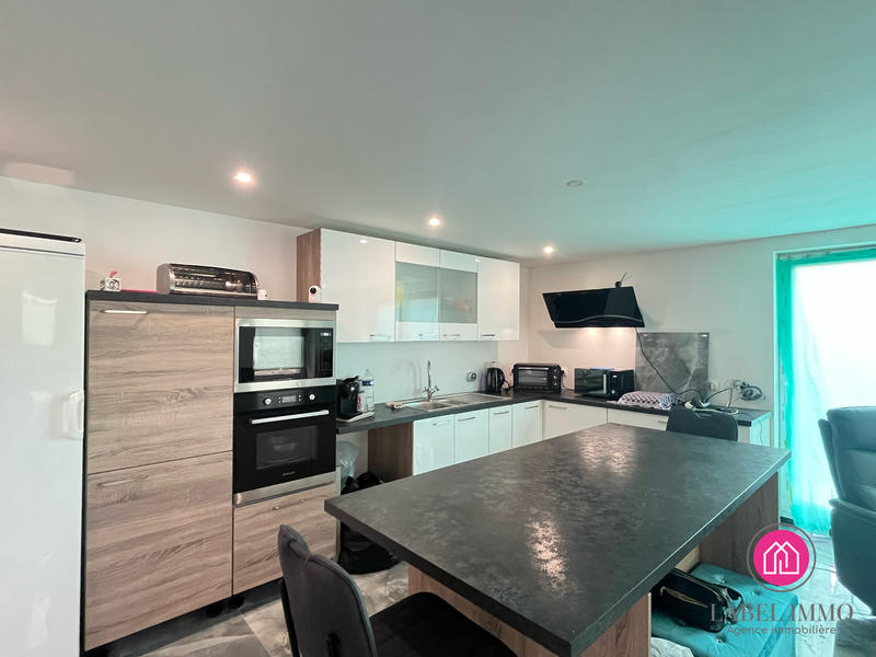 Maison - 92 m² - 4 pièces