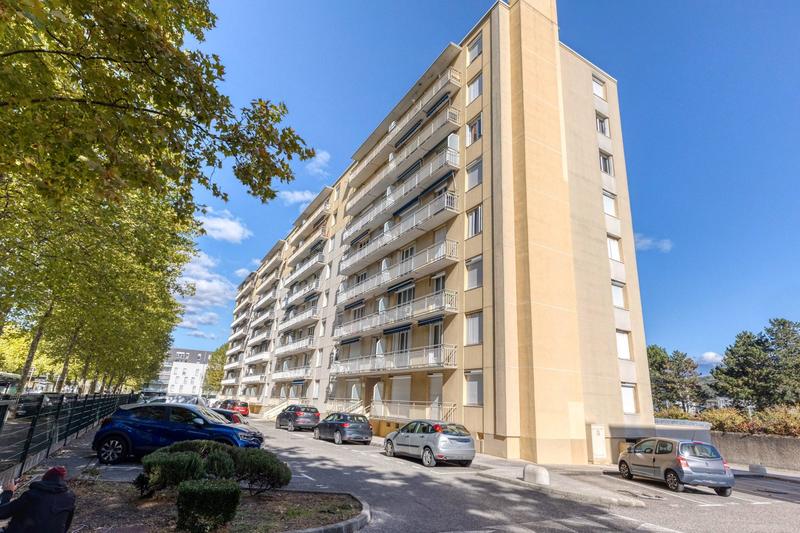 Appartement - 73 m² - 4 pièces