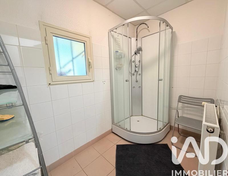 Maison - 1 540 m² - 14 pièces