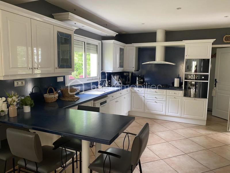 Maison - 175 m² - 7 pièces