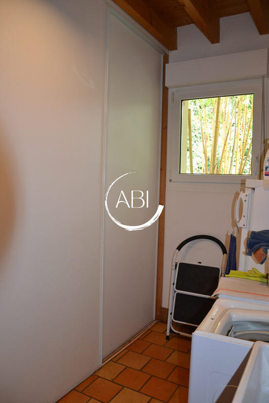 Maison - 206 m² - 7 pièces