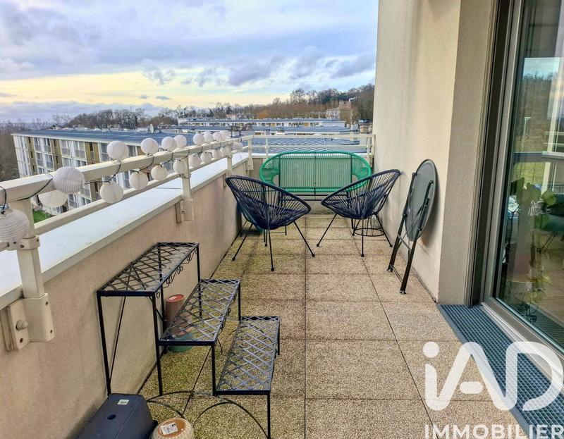 Appartement - 90 m² - 4 pièces