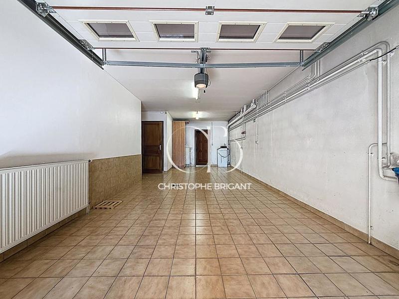 Maison - 200 m² - 8 pièces