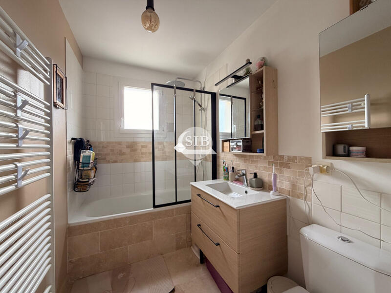 Maison - 104 m² - 5 pièces