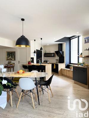 Maison - 130 m² - 3 pièces