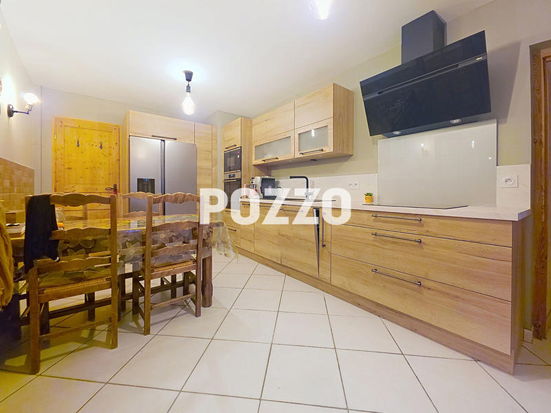 Maison - 148 m² - 6 pièces