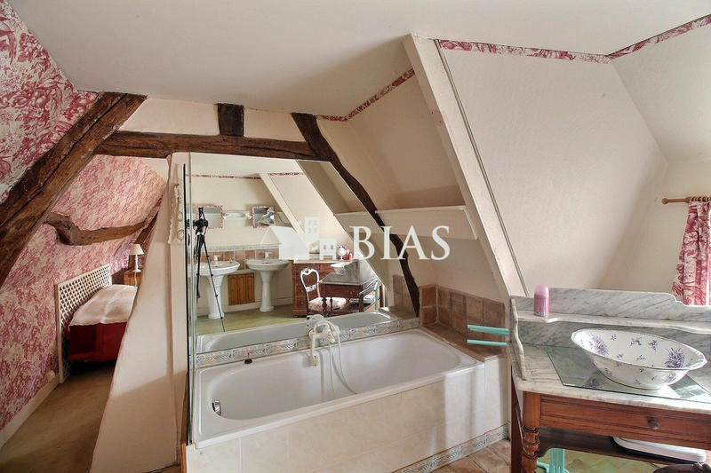 Maison ancienne - 114 m² - 2 pièces