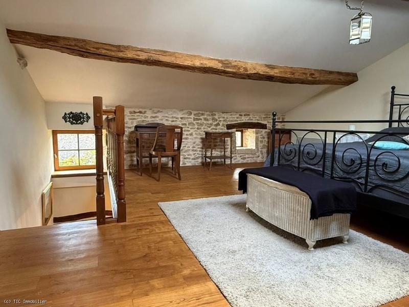 Maison en pierre - 125 m² - 4 pièces