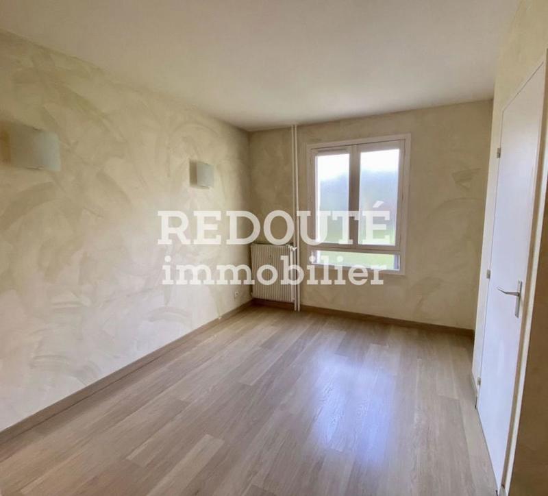 Bureau - 93 m² - 5 pièces