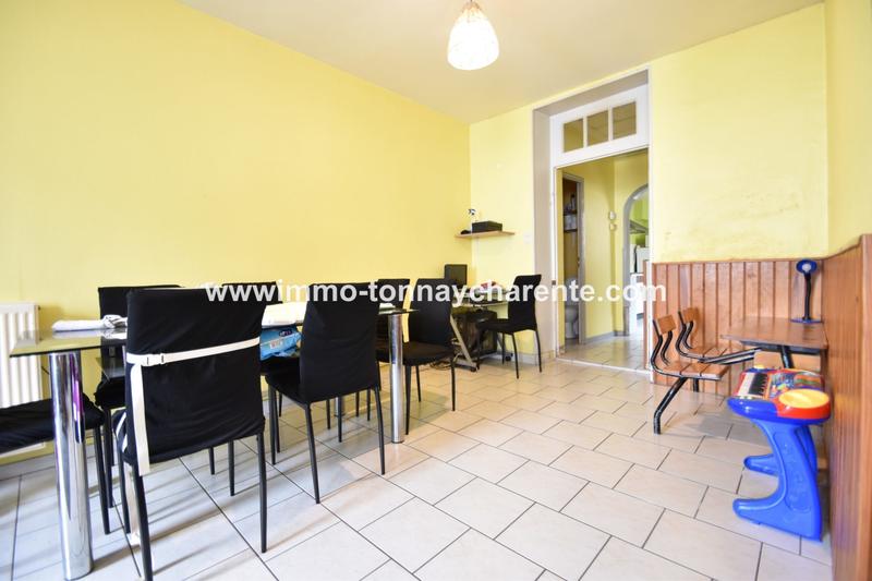 Maison - 90 m² - 5 pièces