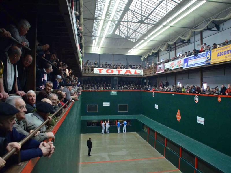 Pelote basque à main nue. 1/2 finales du championnat de France