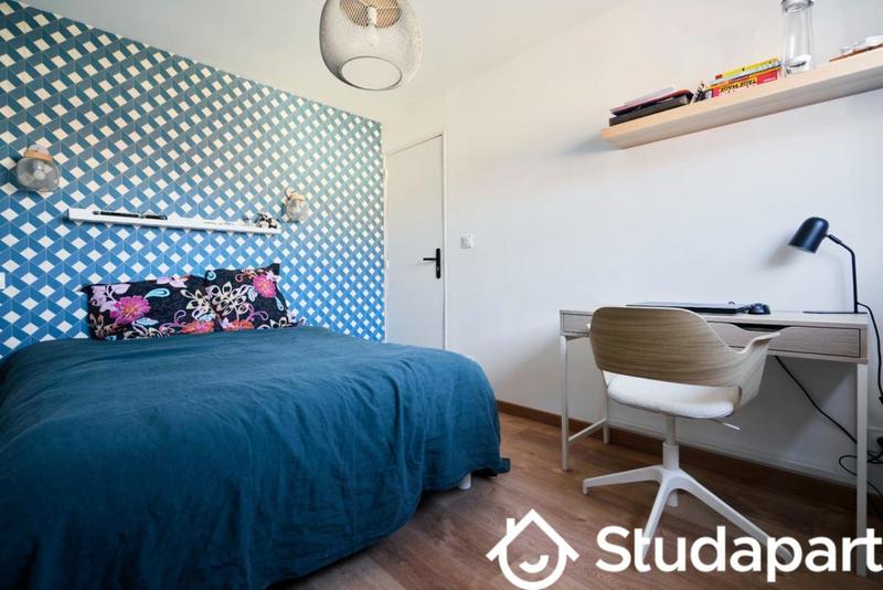 Chambre - 12 m² - 1 pièce