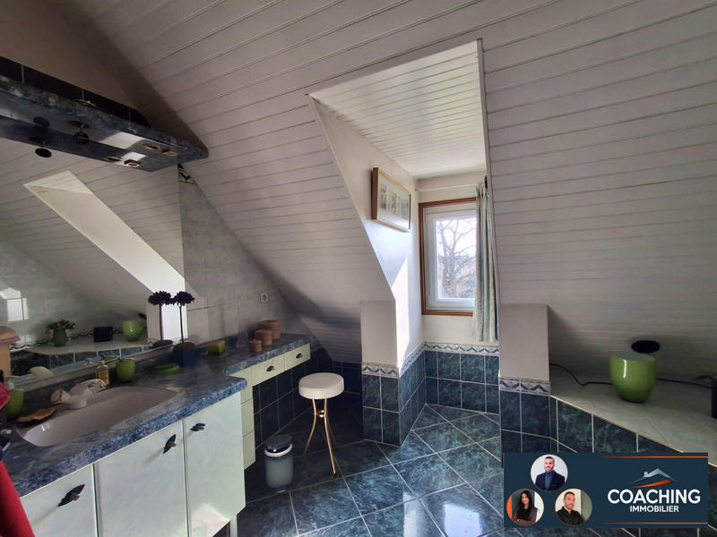 Villa - 168 m² - 8 pièces