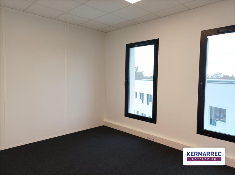 Bureau - 153 m² - 5 pièces