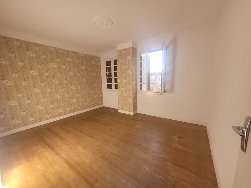 Maison - 176 m² - 7 pièces