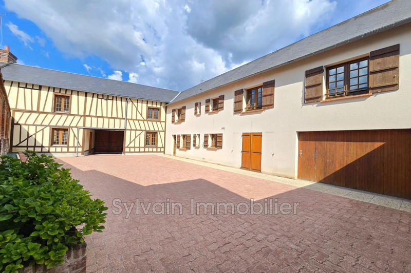 Propriété - 206 m² - 8 pièces