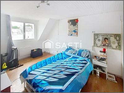 Maison - 94 m² - 5 pièces