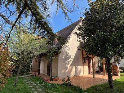 Maison - 154 m² - 10 pièces