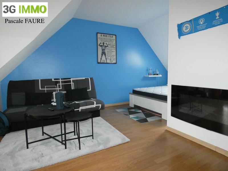 Maison traditionnelle - 125 m² - 7 pièces