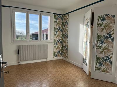 Maison traditionnelle - 111 m² - 5 pièces