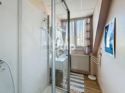 Maison - 97 m² - 6 pièces