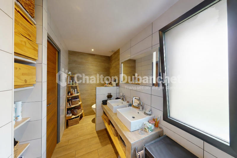 Maison - 157 m² - 6 pièces