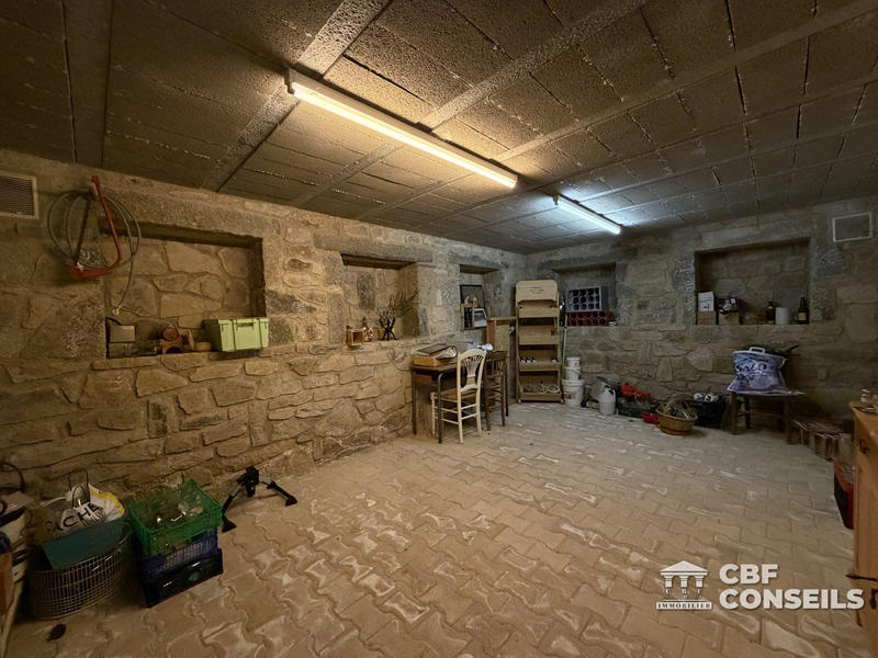 Maison - 180 m² - 6 pièces