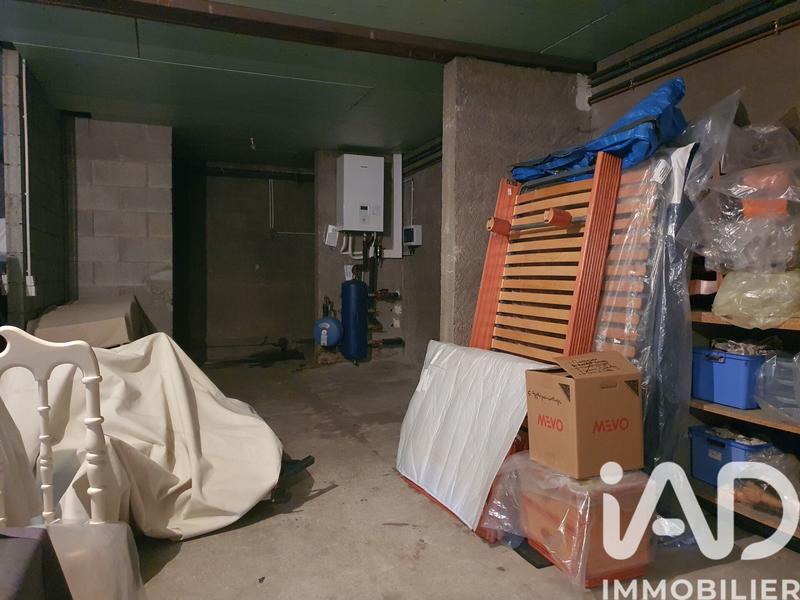 Maison - 220 m² - 8 pièces