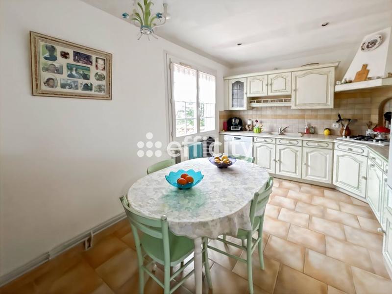 Maison - 140 m² - 6 pièces