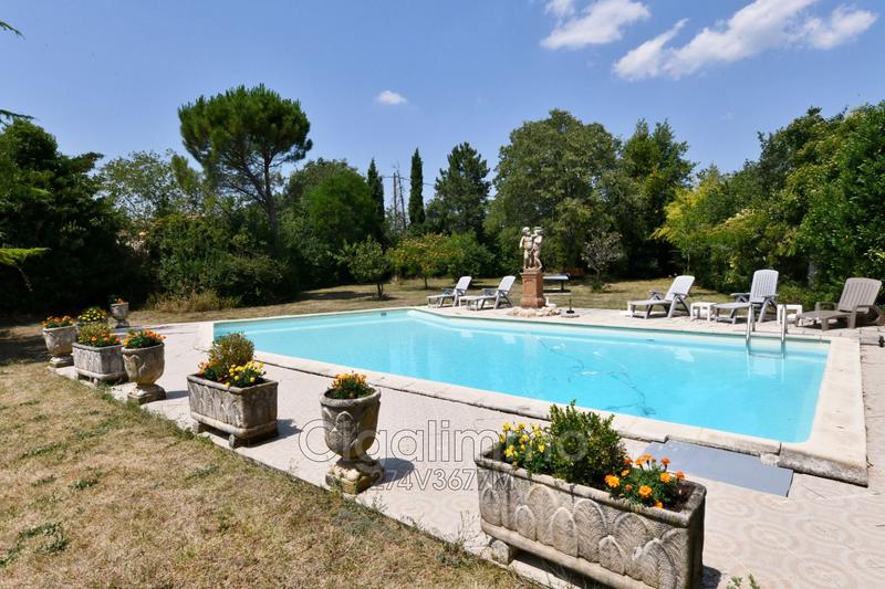 Maison en pierre - 441 m² - 13 pièces