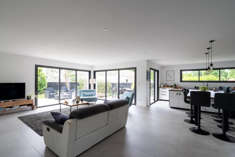 Maison - 160 m² - 7 pièces