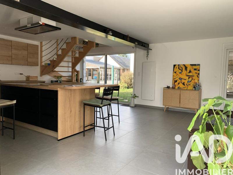Maison - 180 m² - 7 pièces