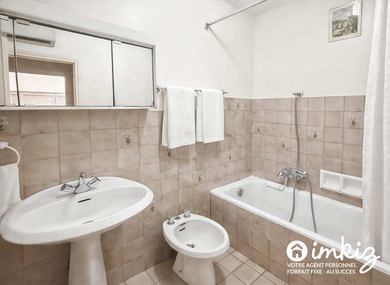 Appartement - 60 m² - 2 pièces