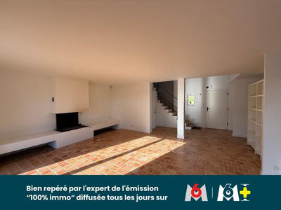 Maison - 210 m² - 8 pièces