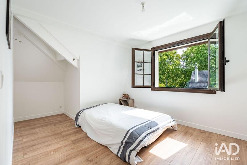 Maison - 185 m² - 6 pièces