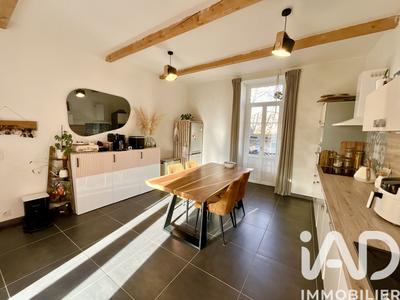 Appartement - 99 m² - 4 pièces